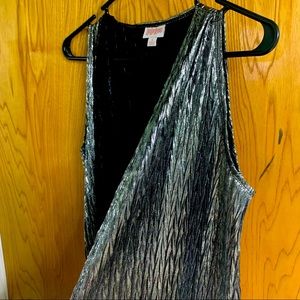 Lularoe joy elegant silver shimmer sleeveless top